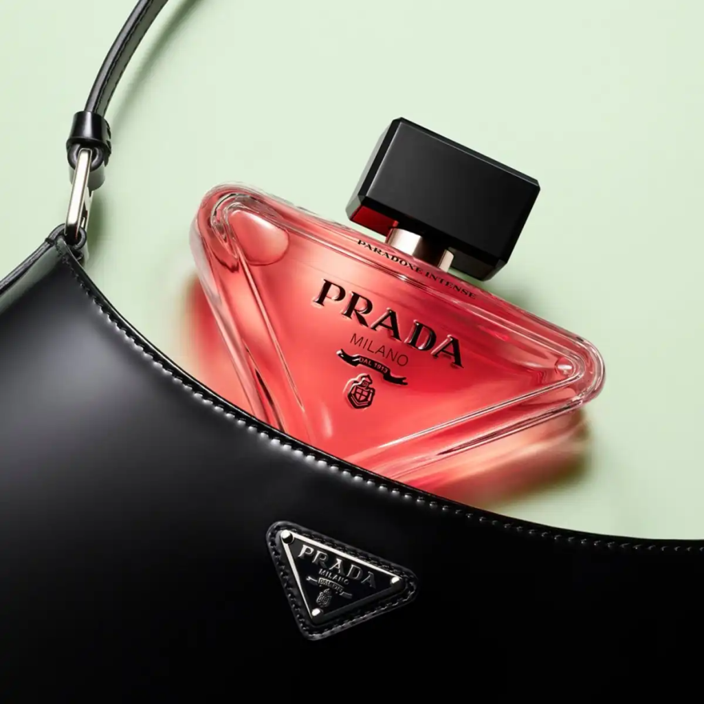 Đánh Giá Nước Hoa Prada Paradoxe Intense: Hương Ngọt Nữ Tính, Quyến Rũ Và Sang Trọng 4 Danh Gia Nuoc Hoa Prada Paradoxe Intense Huong Ngot Nu Tinh Quyen Ru Va Sang Trong 1