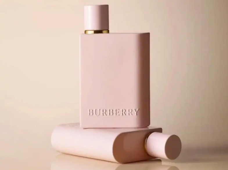 Nước Hoa Burberry Nữ Thơm Lâu: 5 Siêu Phẩm Cho Mọi Cô Gái 6 Nuoc Hoa Burberry Nu Thom Lau 5 Sieu Pham Cho Moi Co Gai 2