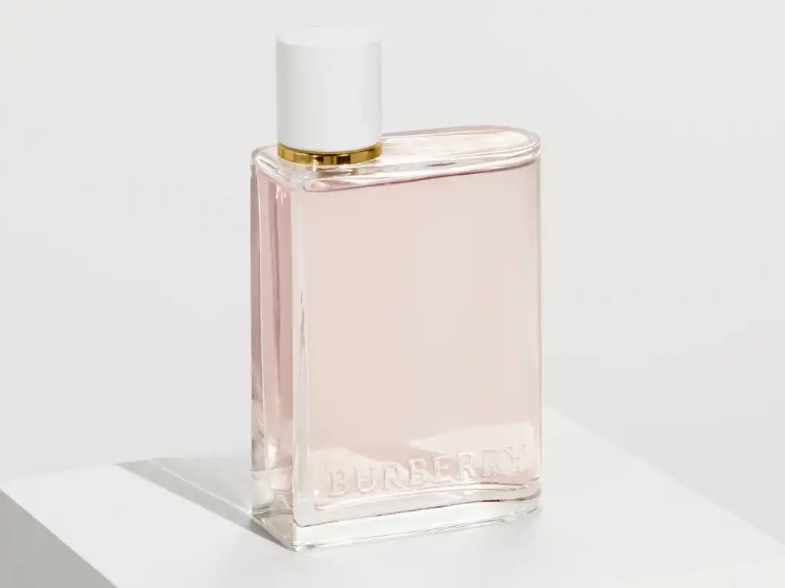 Nước Hoa Burberry Nữ Thơm Lâu: 5 Siêu Phẩm Cho Mọi Cô Gái 5 Nuoc Hoa Burberry Nu Thom Lau 5 Sieu Pham Cho Moi Co Gai 3