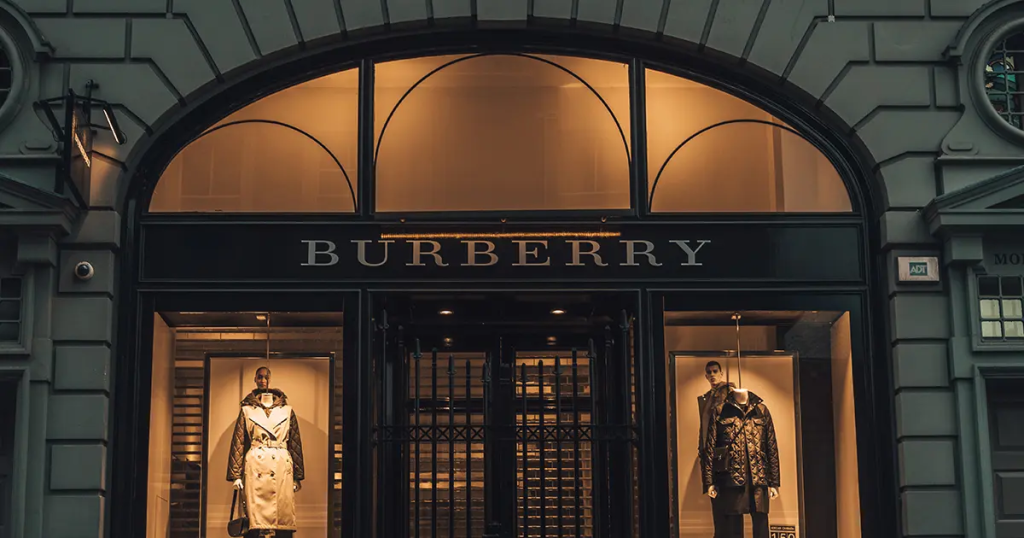 Nước Hoa Nữ Burberry Mùi Nào Thơm Nhất: Top 5 Siêu Phẩm Bất Hủ 46 Nước Hoa Nữ Burberry Mùi Nào Thơm Nhất Top 5 Siêu Phẩm Bất Hủ (1)