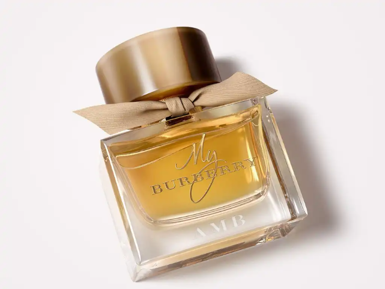 Nước Hoa Nữ Burberry Mùi Nào Thơm Nhất: Top 5 Siêu Phẩm Bất Hủ 7 Nuoc Hoa Nu Burberry Mui Nao Thom Nhat Top 5 Sieu Pham Bat Hu 2