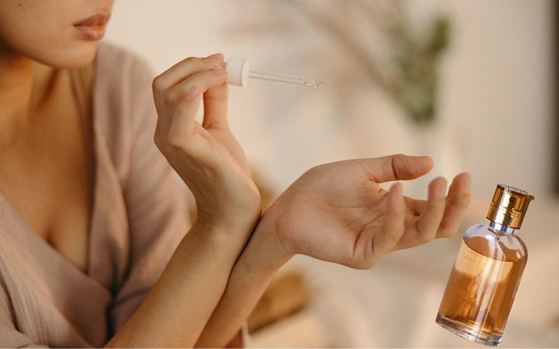 11 Cách Phân Biệt Nước Hoa Giả Dễ Như Thở – Hướng Dẫn Từ De MIST Perfume Luxury